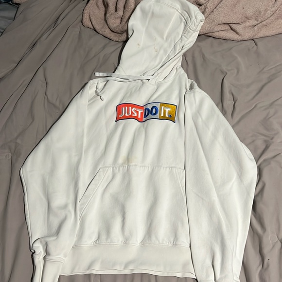Nike sweatshirt - Picture 1 of 5